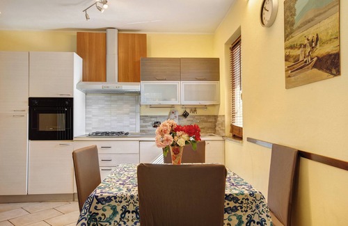 Chatillon Apartamento | Apartamento 'Chateau Chatillon' con vistas a la montaña, terraza privada y Wi-Fi