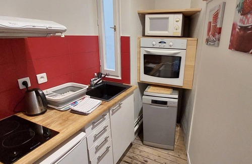 Hotel de Ville - Quinconces Apartamento | Apartamento-Ciudad-Baño con ducha-Vista a la Ciudad