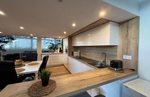 Badalona Apartamento | Apartment close Barcelona - Rentals Badalona Beach - Free Parking