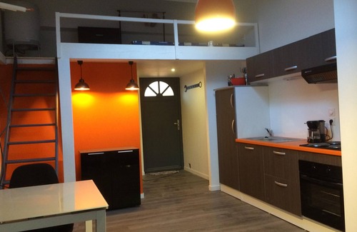 Bourg-les-Valence Apartamento | Apartamento-Confortable-Baño Privado-A7-Rez de chaussée