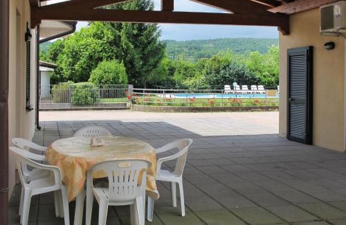 Cunettone Apartamento | Apartment Colombaro Nuovo-5 by Interhome