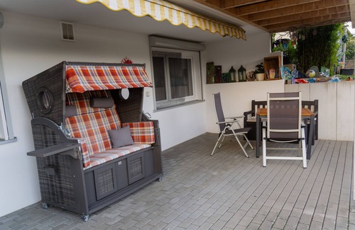 Collenberg Apartamento | Apartamento 'Collenberger Ferienwohnung Schäfer' con terraza privada, jardín privado y Wi-Fi