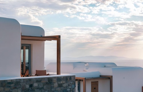 Agios Stefanos Casa | Apartamento 'Comfort Room' con vistas a la montaña, Wi-Fi y aire acondicionado