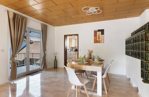 Moerlenbach Apartamento | Apartamento 'Conte' con vistas a la montaña, terraza privada y Wi-Fi