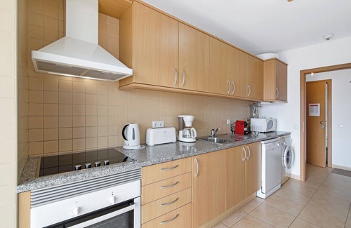 Conceicao e Cabanas de Tavira Apartamento | Apartamento 'Costa Cabanas 62' cerca de la playa con piscina compartida y Wi-Fi