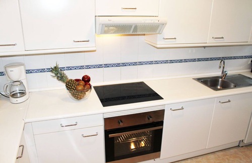 Urbanizacion Costabella Apartamento | Apartamento Costabella / Marbella, vista al mar, piscina, cerca de la playa / WiFi