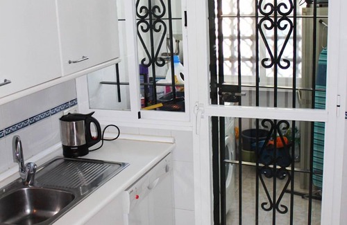 Urbanizacion Costabella Apartamento | Apartamento Costabella / Marbella, vista al mar, piscina, cerca de la playa / WiFi