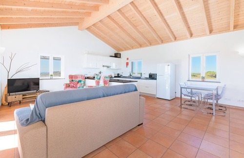 Cavaleiro Casa | Apartamento 'Courela da Serva' con vistas al mar, piscina compartida y acceso Wi-Fi