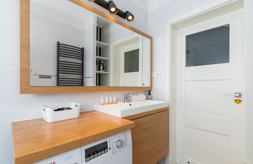 Czyzyny Apartamento | Apartment Cracow Wysockiej by Renters