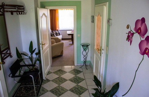 Blievenstorf Apartamento | Apartamento 'Damwildhof Blievenstorf- Ferienhaus' con jardín privado y Wi-Fi