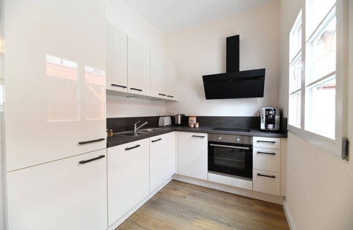 Heppenheim Apartamento | Apartamento 'Das Schiefe Haus Whg Bergstrasse' con balcón y Wi-Fi