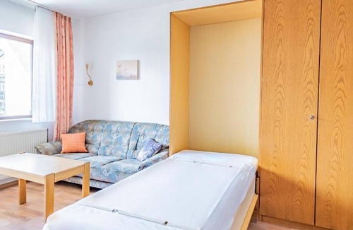 Bad Soden-Salmuenster Apartamento | Apartment 2 rooms, one bedroom, one living room 45 sqm, max. 3 people