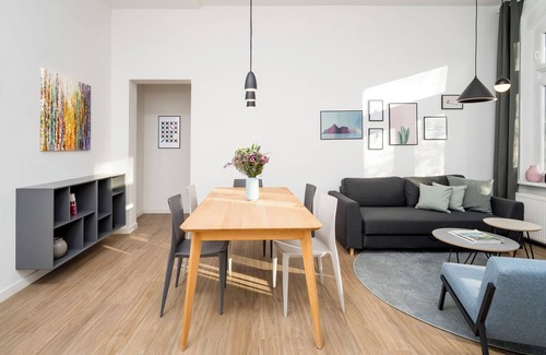 Mitte Apartamento | Apartamento (110 m²) con 3 Dormitorios y Balcón