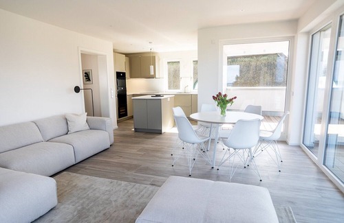 Kalifornien Apartamento | Apartamento 'Ferienwohnung Backbord' con vistas al mar, jardín compartido y Wi-Fi