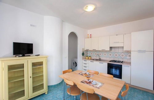 Orosei Apartamento | Apartamento 'Delta 1' cerca de la playa con jardín, terraza y barbacoa