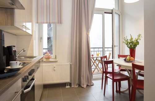 Zentrum-Nord Apartamento | Apartamento-De Lujo-Baño Privado-Eutritzscher Strasse 8