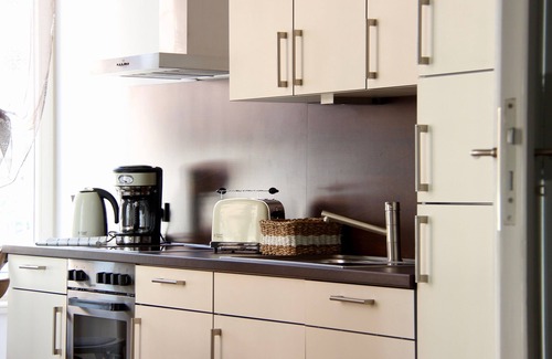 Zentrum-Nord Apartamento | Apartamento-De Lujo-Baño Privado-Eutritzscher Strasse 8