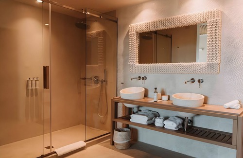 Agios Stefanos Casa | Apartamento 'Deluxe Room Sea View' con vistas al mar, Wi-Fi y aire acondicionado