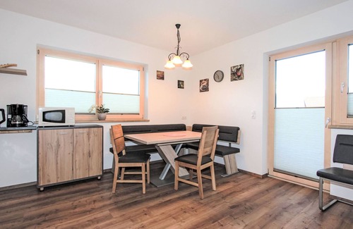 Hippach Apartamento | Apartamento Dengg by Interhome