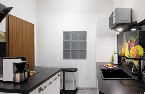 Bad Sachsa Apartamento | Apartamento 'Die Käuzchenkuhle' con vistas a la montaña, terraza privada y Wi-Fi