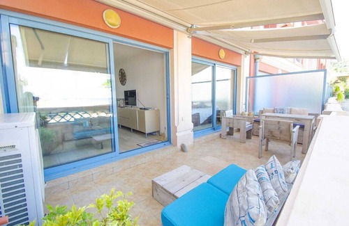 Theoule-sur-Mer Apartamento | Apartamento directamente en la playa