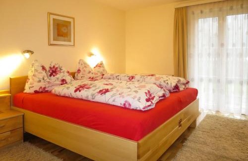 Loruns Apartamento | Apartment Dobler by Interhome