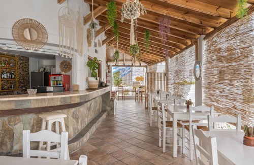 Kalymnos Town Apartamento | Apartamento 'Double Room No 5' con vistas a la montaña, Wi-Fi y aire acondicionado