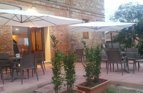 Radi Apartamento | VILLA Y GRANJA DE RADI SIENA TOSCANA SUITE CON ENCANTO DRAGO WIFI PISCINA AIRE ACONDICIONADO