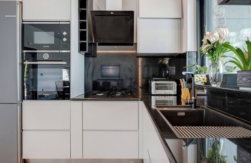 Ellinika Villa | Apartamento 'Drys Il' con vistas al mar, Wi-Fi y aire acondicionado