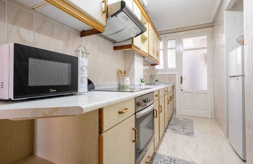 Caspe Apartamento | 'El Compromiso' con balcón, Wi-Fi y aire acondicionado