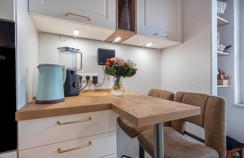 Badenstedt Apartamento | Apartamento 'Elegante Wohnung Mit Balkon' con balcón y Wi-Fi