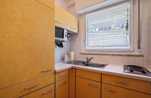 Merano Apartamento | Apartamento 'Ella' con vistas a la montaña, piscina, terraza y Wi-Fi
