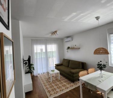 New Belgrade Apartamento | Apartment Endorfin - Modern apartment close to airport