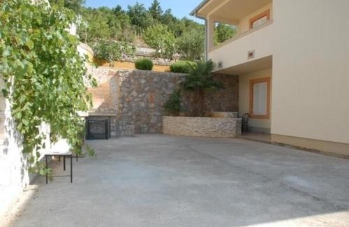 Povile Apartamento | Apartment Enna unweit vom Meer