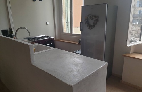Lambesc Apartamento | Apartamento-Baño con bañera