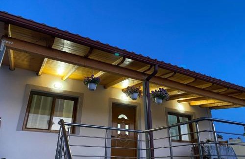 Albanian Riviera Apartamento | Apartment Ermona Resuli