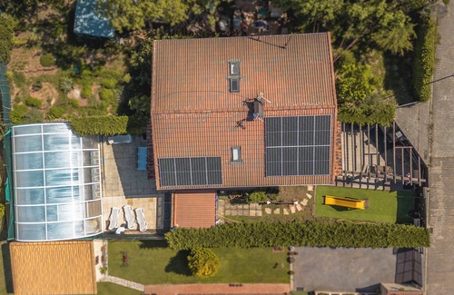 San Adrian de Juarros Apartamento | Apartamento 'Valle De Juarros' con piscina privada, jardín privado y Wi-Fi