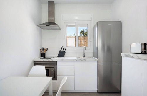 San Ambrosio Apartamento | Apartamento 'Casa Santolina' con piscina privada, terraza privada y aire acondicionado
