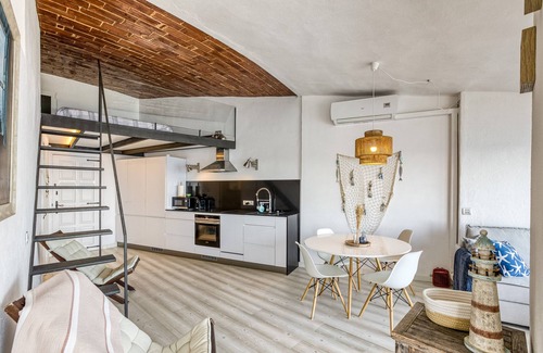 Aiguablava Apartamento | Apartamento 'Exclusivo Loft En Cap Sa Sal' con vistas al mar, Wi-Fi y aire acondicionado