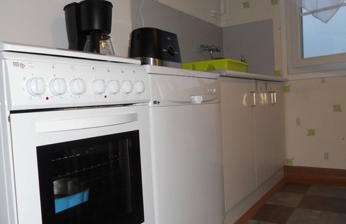 Domfront en Poiraie Apartamento | Apartamento F3: 85 m2 con 2 dormitorios, salón, cocina, baño ...