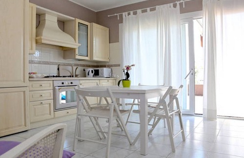 Rivoltella Apartamento | Apartamento para 4 personas en la planta baja, bonito y agradable.