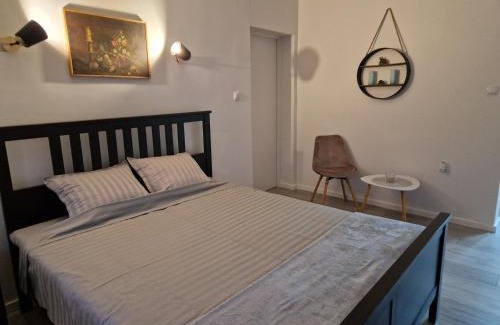 Paracin Apartamento | Apartment F.R.I.E.N.D.S