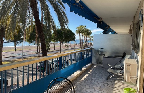 Cros-de-Cagnes Apartamento | Apartment facing the sea with terrace and swimming pool in residence le grand large
