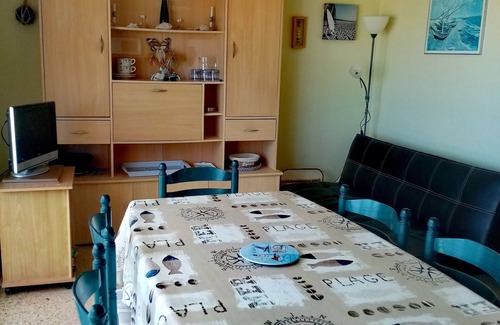 Narbonne-Plage Apartamento | Apartment facing the sea - 20 metres from the beach