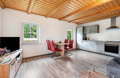 Loebau Apartamento | Apartamento 'Familie Nahrstedt Wildblick' con jardín privado y Wi-Fi