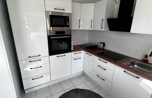 Freudenberg Apartamento | Apartment Ferienwohnung mit Grünem Blick Terrasse & Neu saniert Bordinghaus 24h Check-In in Freudenberg am Main
