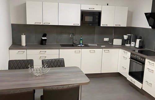 Schonebeck Apartamento | Apartment 'Ferienwohnung 13' with Private Terrace and Wi-Fi