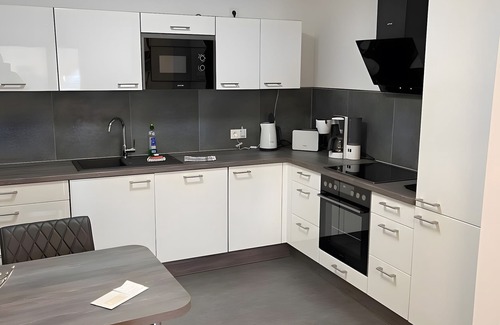 Schonebeck Apartamento | Apartment 'Ferienwohnung 13' with Private Terrace and Wi-Fi
