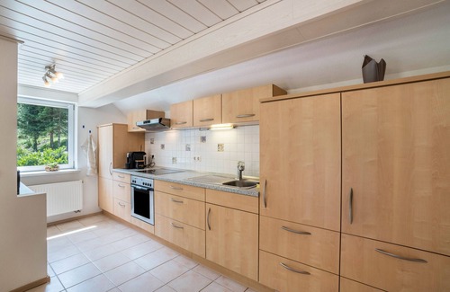 Freudenstadt Apartamento | Apartamento 'Ferienwohnung Waldblick' con balcón y Wi-Fi