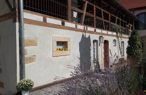 Strullendorf Apartamento | Apartamento 'Ferienwohnung Christine' con terraza privada, jardín compartido y Wi-Fi